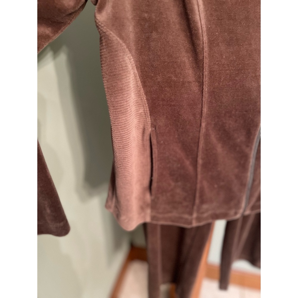 Westbound Brown Velour Women's Set size large - Picture 6 of 8
